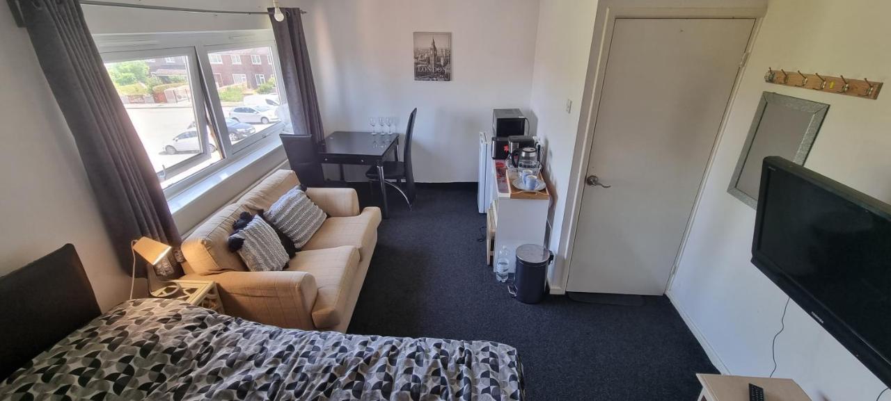 Spacious Room With Kichenet Rotherham Exterior foto