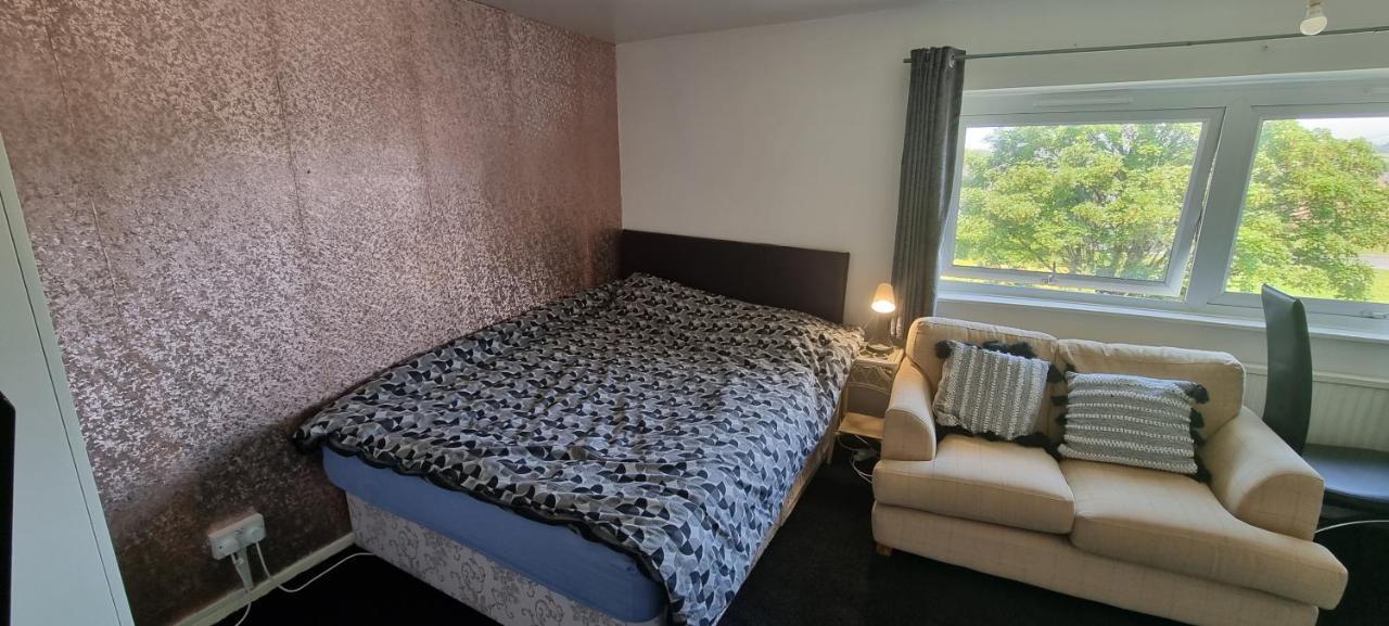 Spacious Room With Kichenet Rotherham Exterior foto